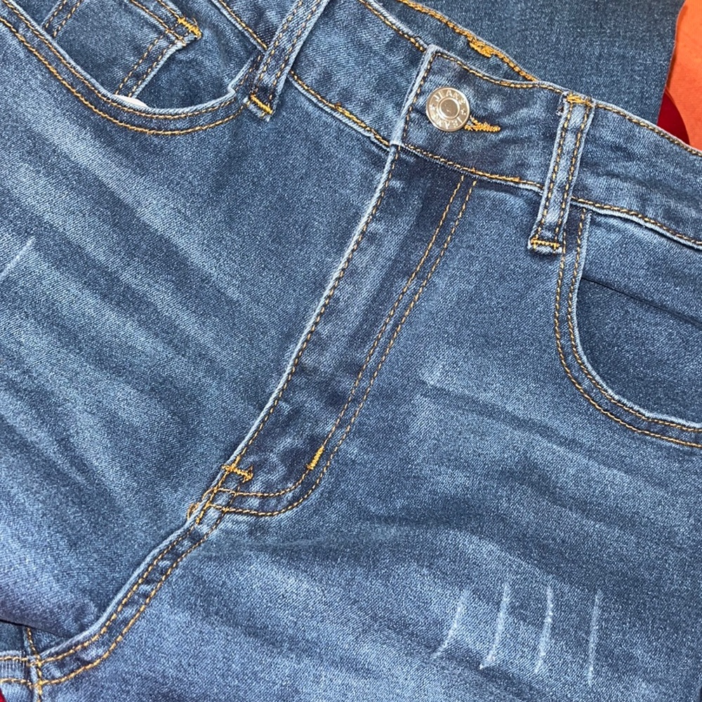SOLD GORGEOUS SHEIN Medium Wash High Waisted Bell Bottom Stretch Jeans - Picture 6 of 11